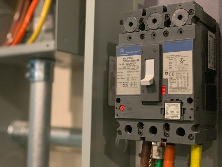 Sacramento Commercial Electrical Contractors, Industrial Electrical Maintenance Services